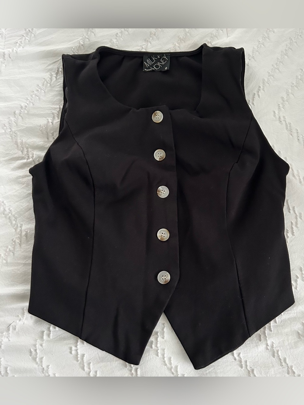 Milk + Honey Women's Solid Knit Tailored Vest Button-Front Cinch Back Black M